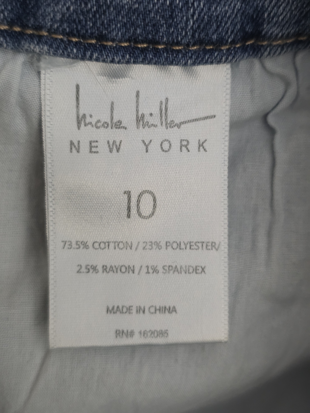 Nicole Miller New York Stretch High-Rise Light Blue Denim Shorts with Frayed Hem - Picture 3 of 11